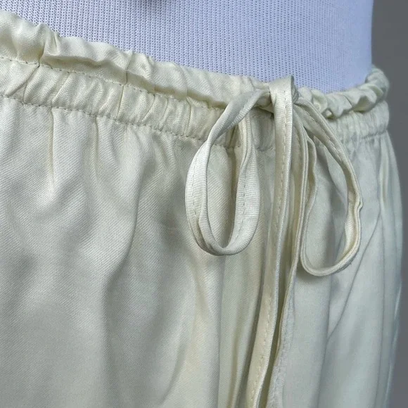 Zara Flared Silky Pants in Ivory/ Off- white/ Cream Color, M - Picture 4 of 12